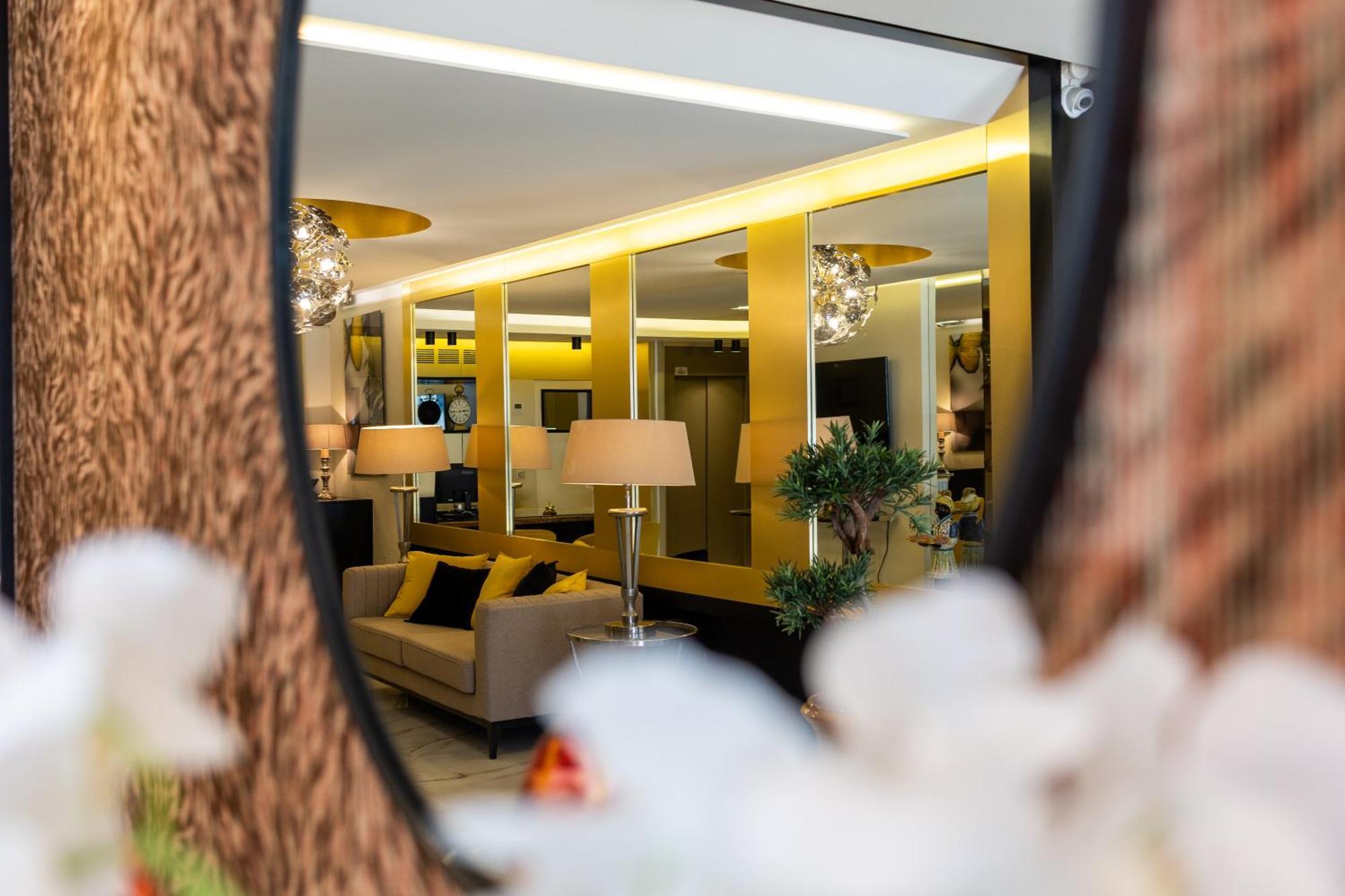 Hotel Le Fouquet'S Cannes Exteriör bild